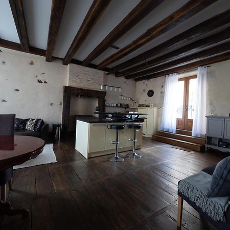 Pont Vieux Chambres Et Gites กงโฟลองส์ ภายนอก รูปภาพ