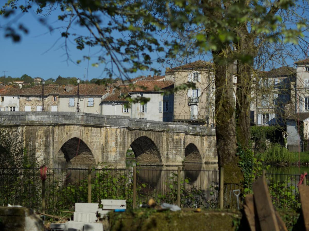Pont Vieux Chambres Et Gites กงโฟลองส์ ภายนอก รูปภาพ